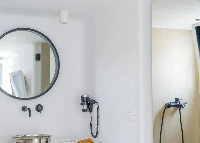 Ξενοδοχείο με διαμερίσματα Euphoria Chora Naxos