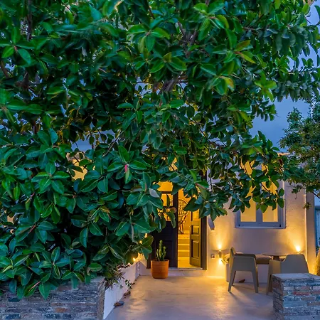 Euphoria Chora Naxos Aparthotel 4*