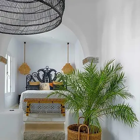 Euphoria Chora Naxos Aparthotel 4*