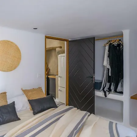 Euphoria Chora Naxos アパートホテル 4*